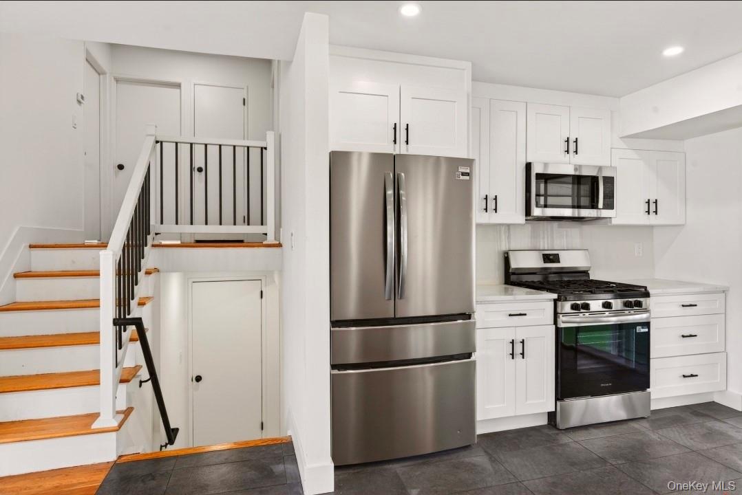 8 Whitebirch Lane – For Sale photo 12