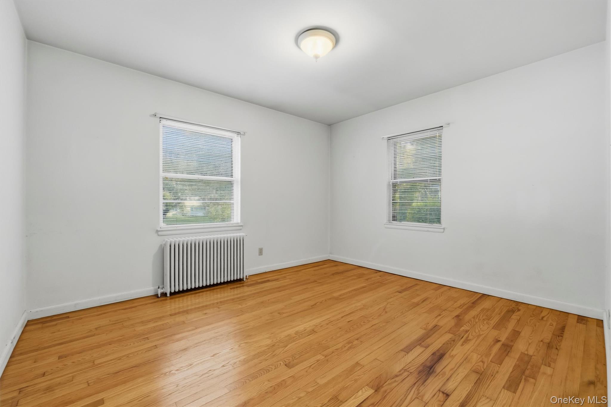 28 Center Avenue – For Sale photo 8