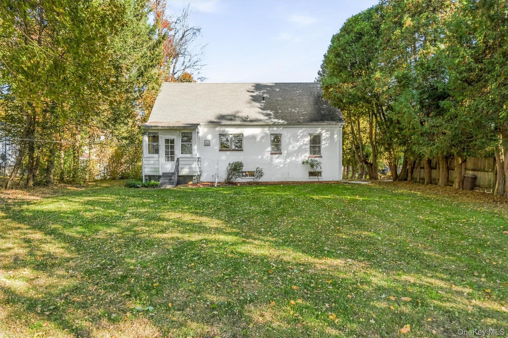 28 Center Avenue – For Sale photo 4