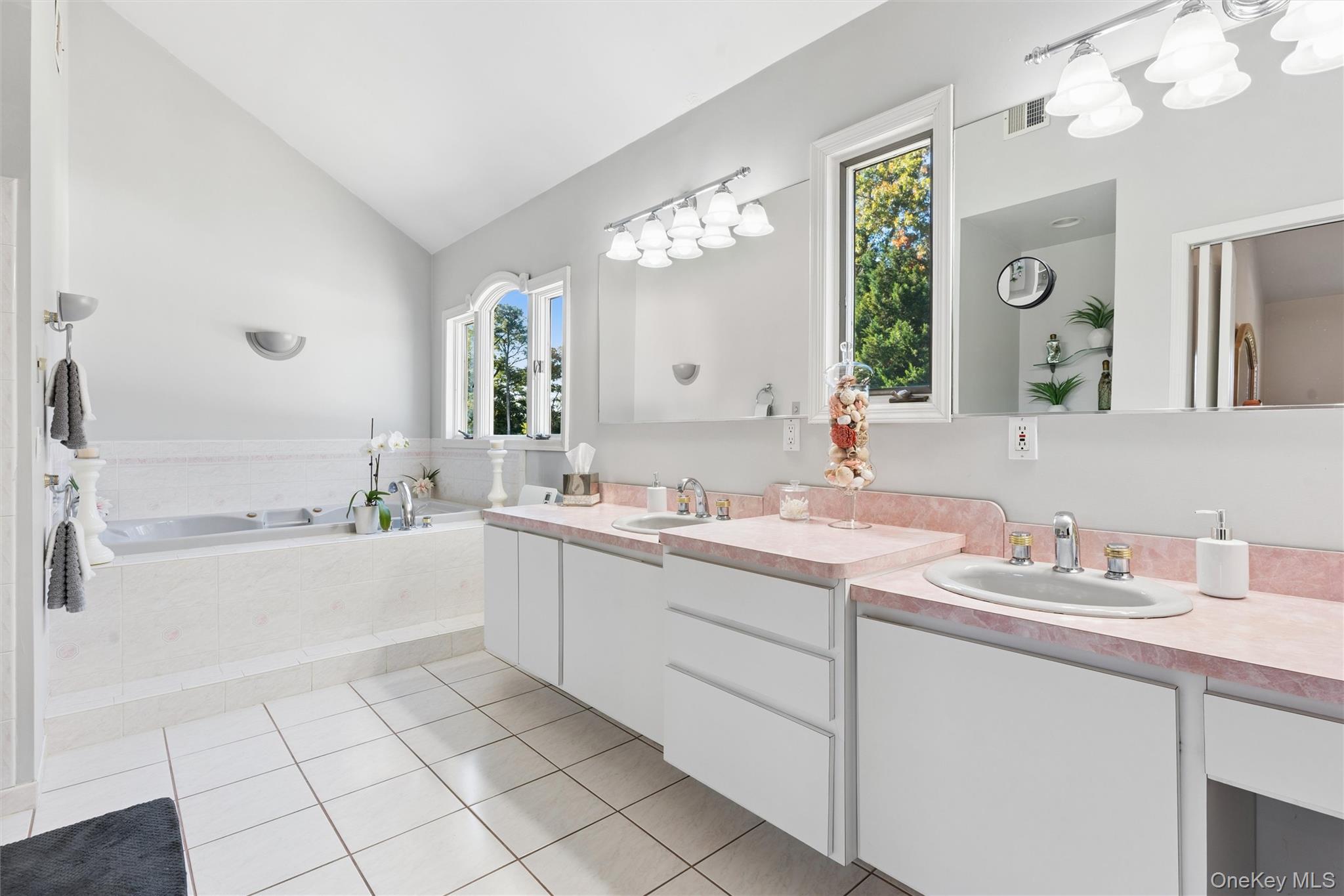 2570 Sycamore Avenue – For Sale photo 17