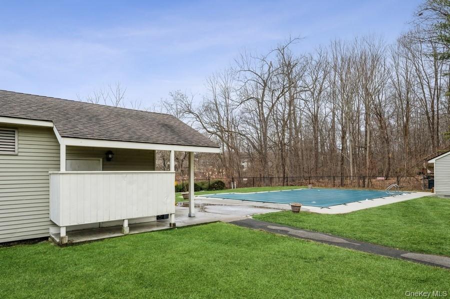 83 Krystal Drive – For Sale photo 24