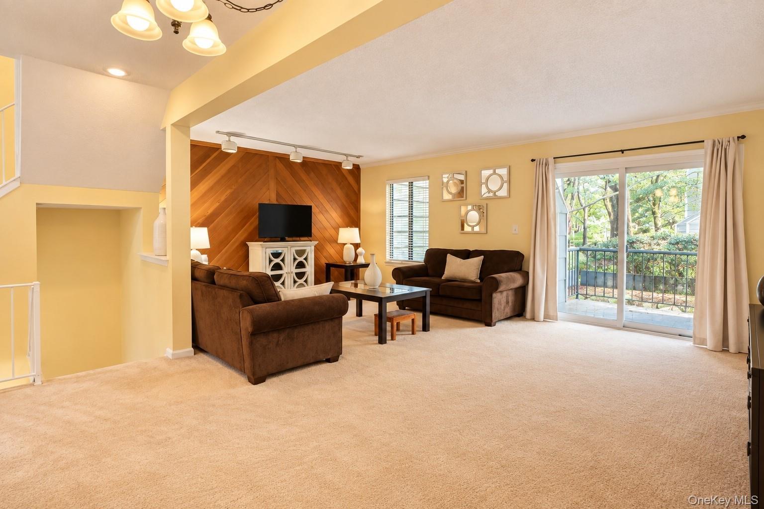 153 Treetop Circle – For Sale photo 9