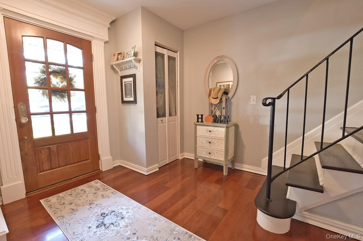 10 Artist Lake Boulevard – For Sale photo 4