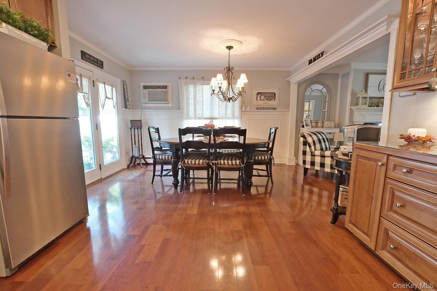 10 Artist Lake Boulevard – For Sale photo 12
