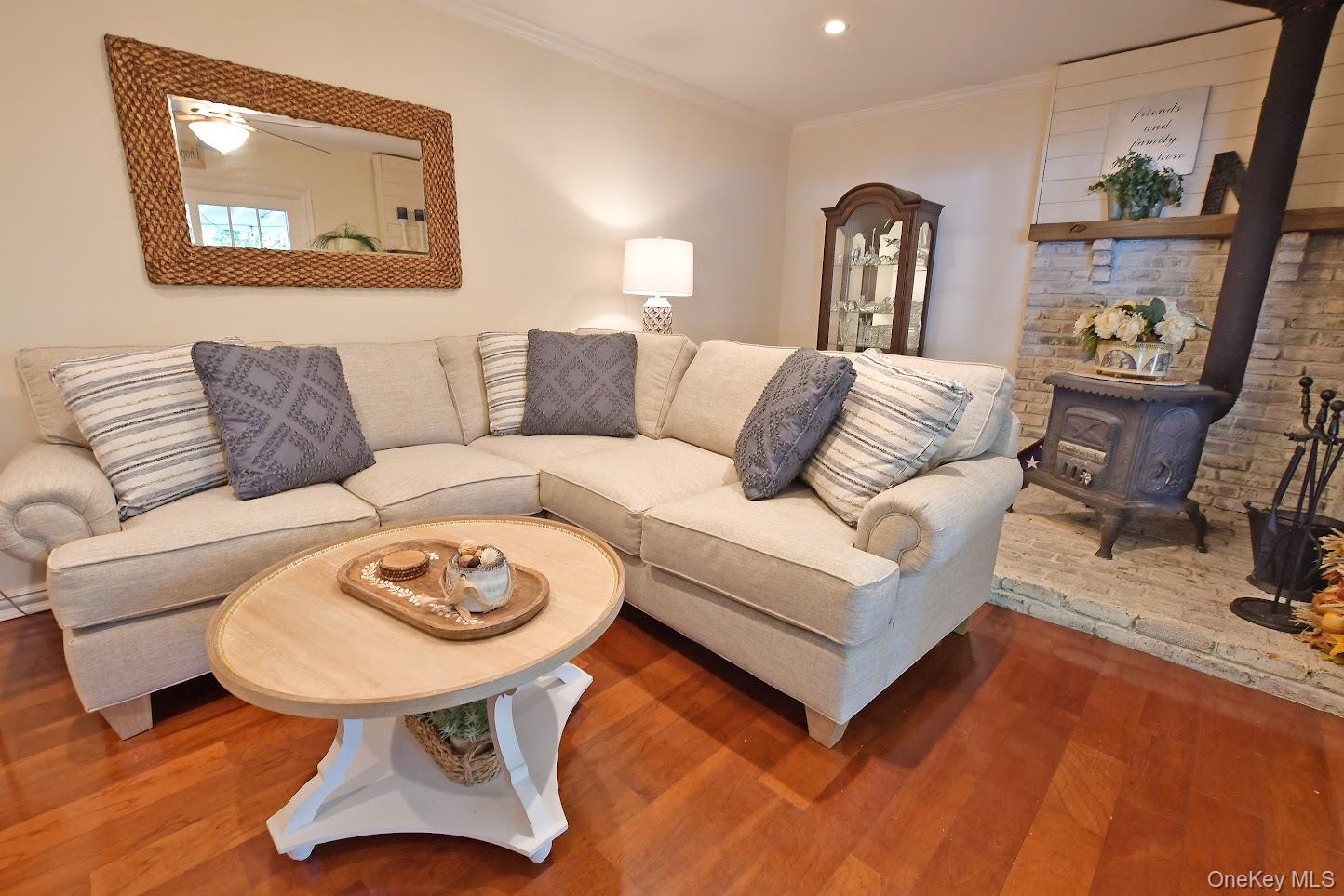 10 Artist Lake Boulevard – For Sale photo 15