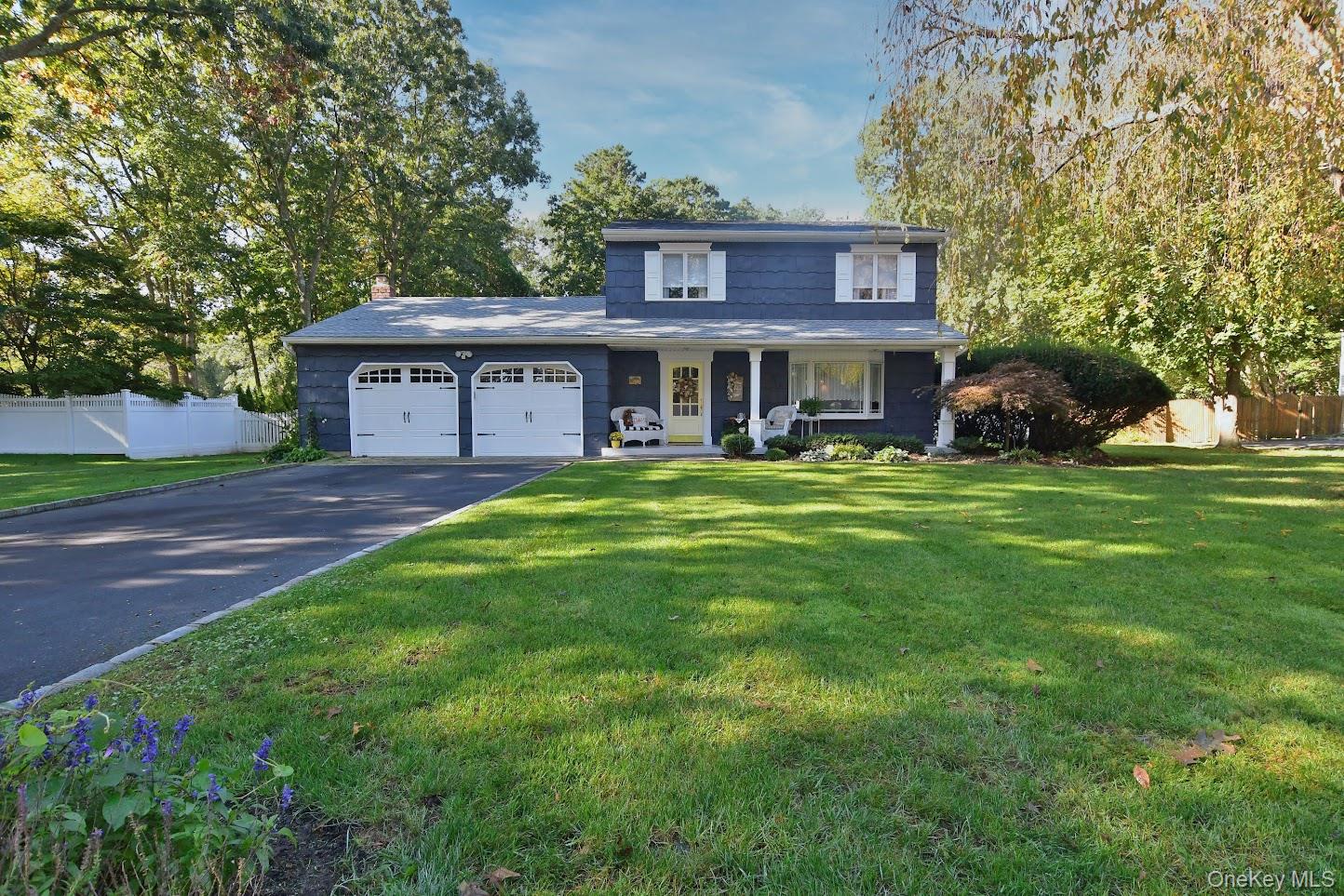 10 Artist Lake Boulevard – For Sale photo 2