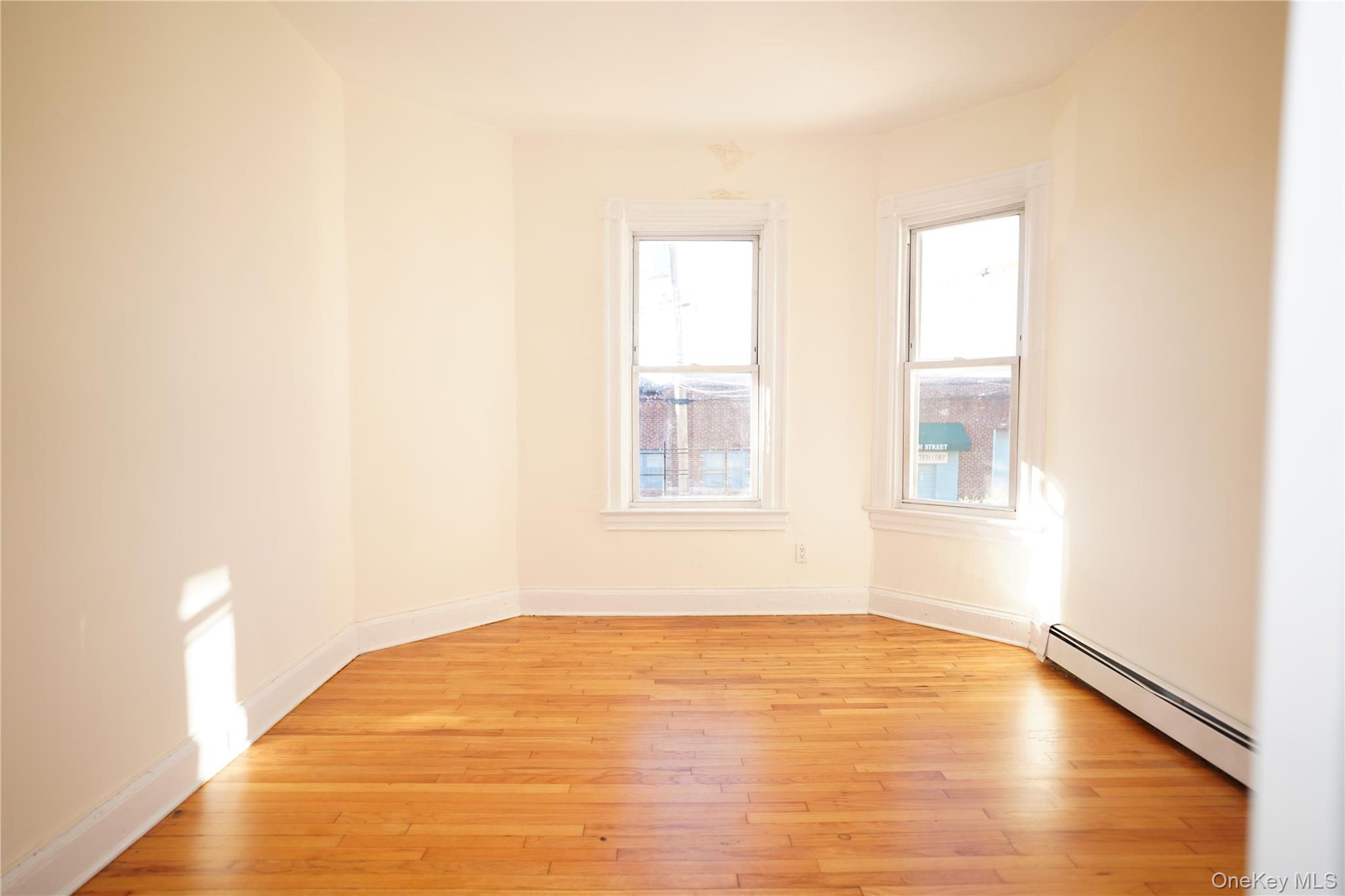 13 Beach Street – For Sale photo 3