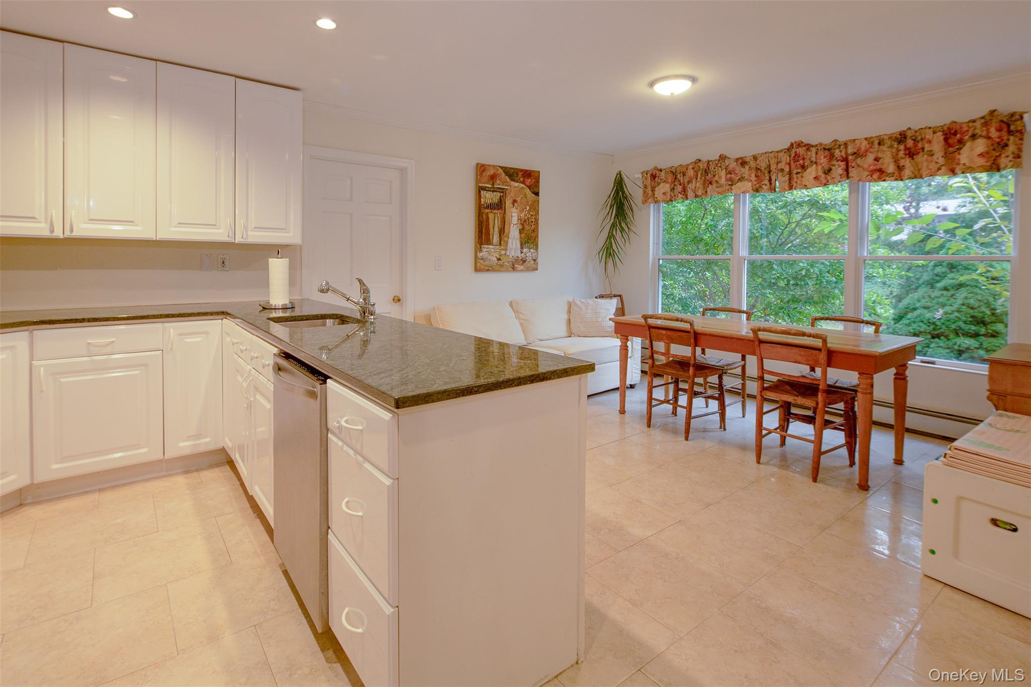 50 Argonne Road E – For Sale photo 8