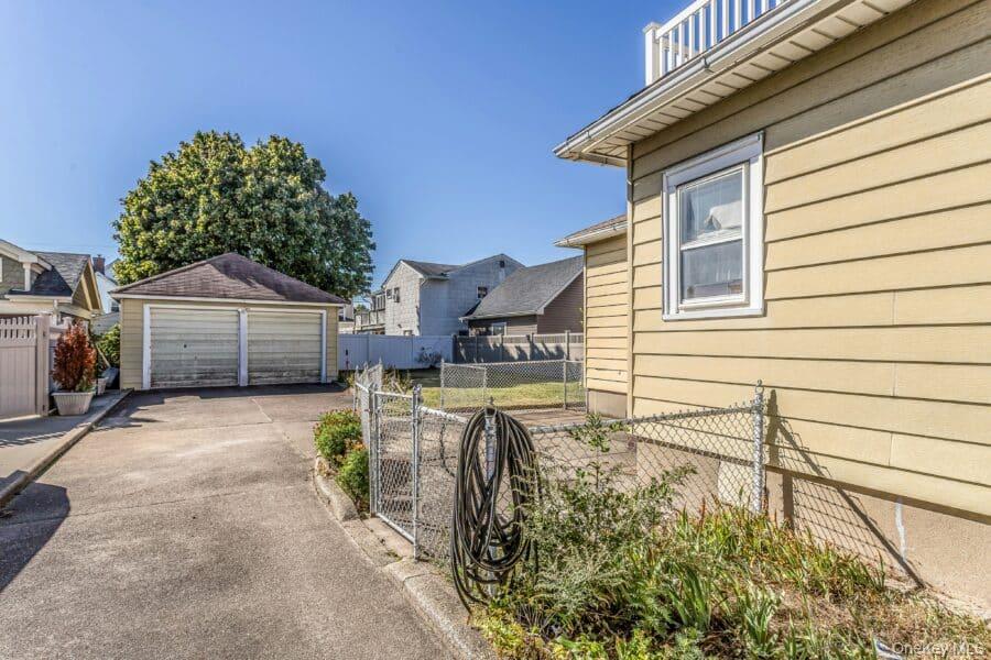 53 Earle Avenue – For Sale photo 21
