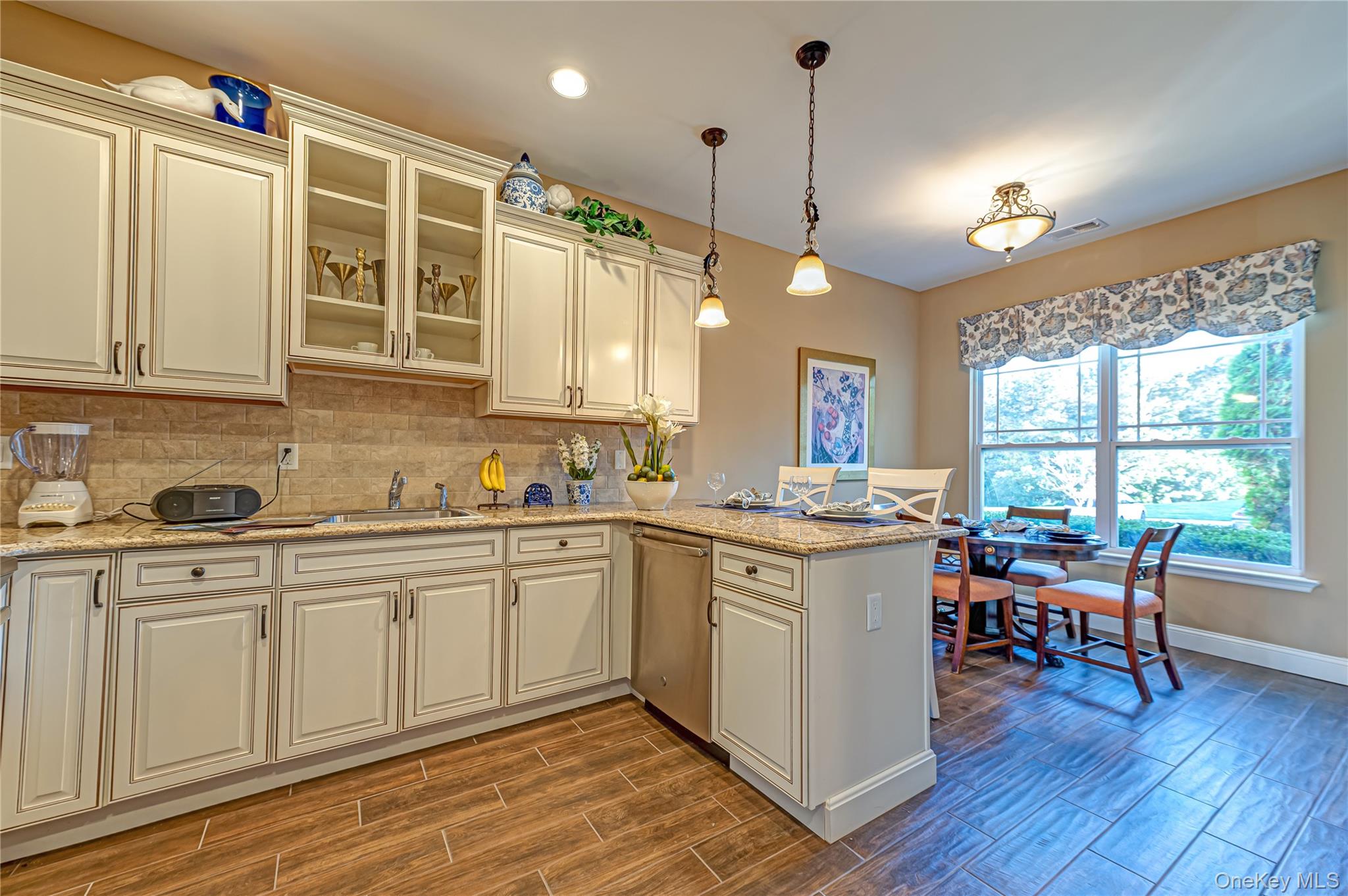 11 Willow Terrace – For Sale photo 5