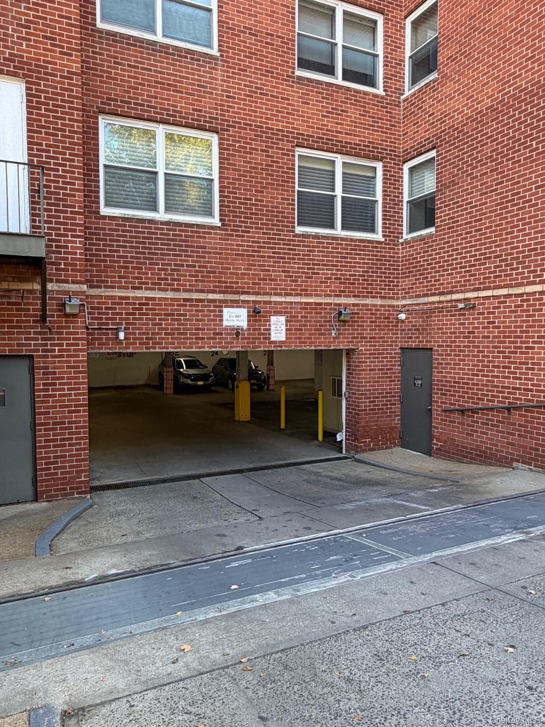 1 Kensignton Gate, Unit 209 photo 21