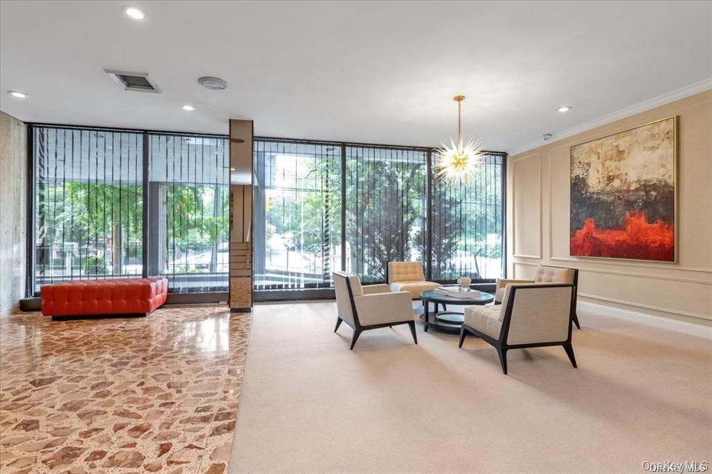 1 Kensignton Gate, Unit 209 photo 3