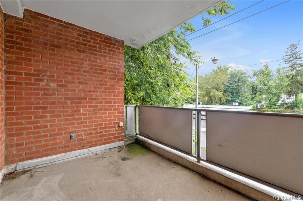 1 Kensignton Gate, Unit 209 photo 17