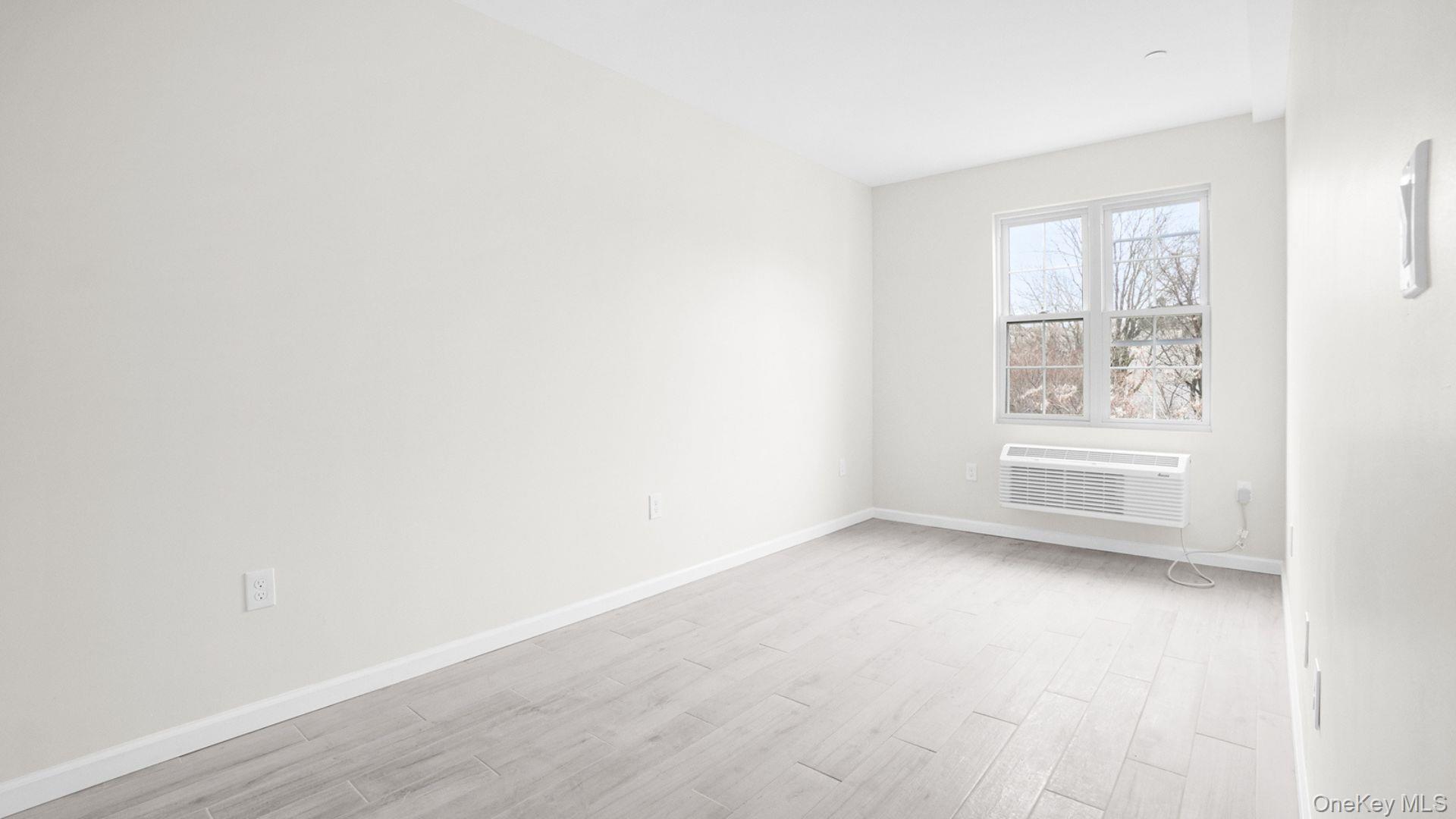 506 Van Nest – For Sale photo 14