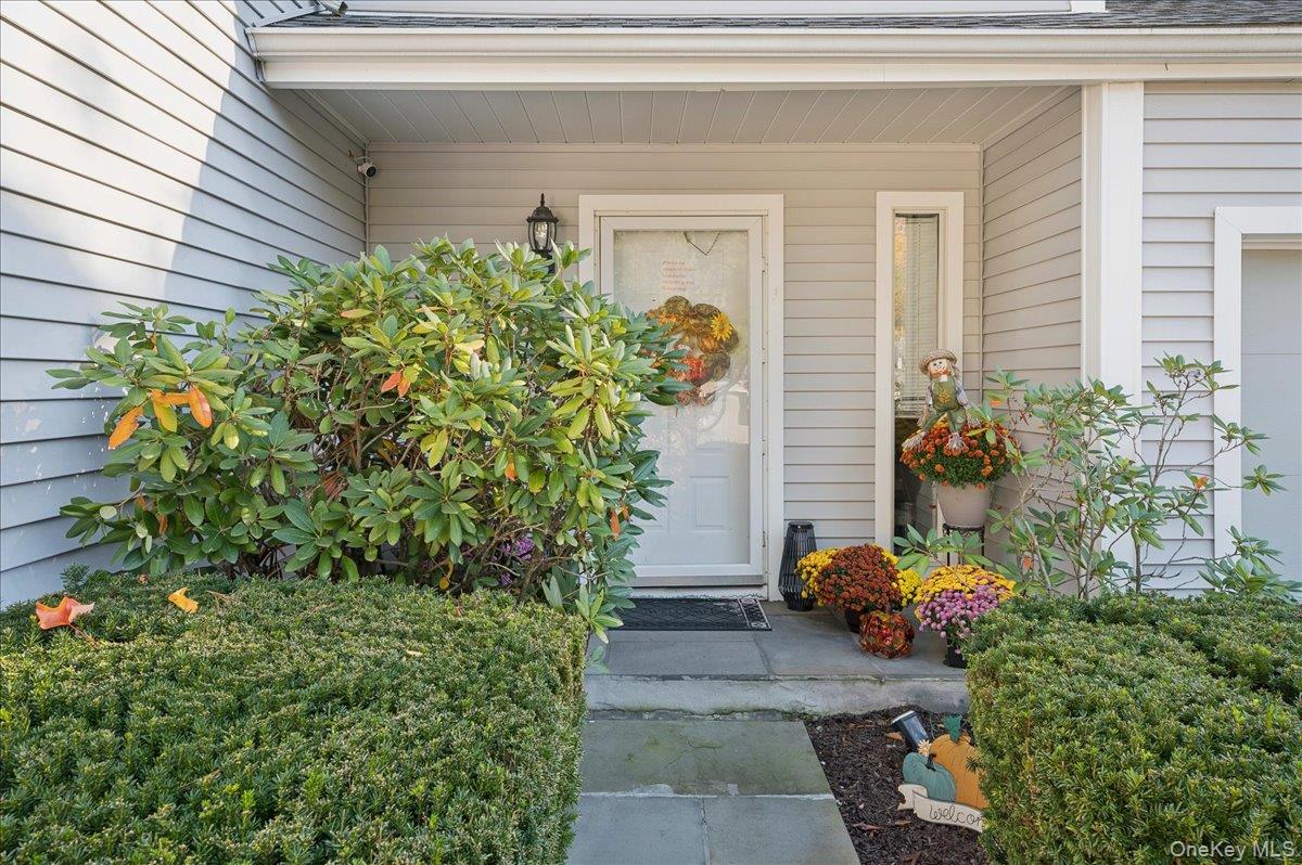 82 Cornwall Circle – For Rent