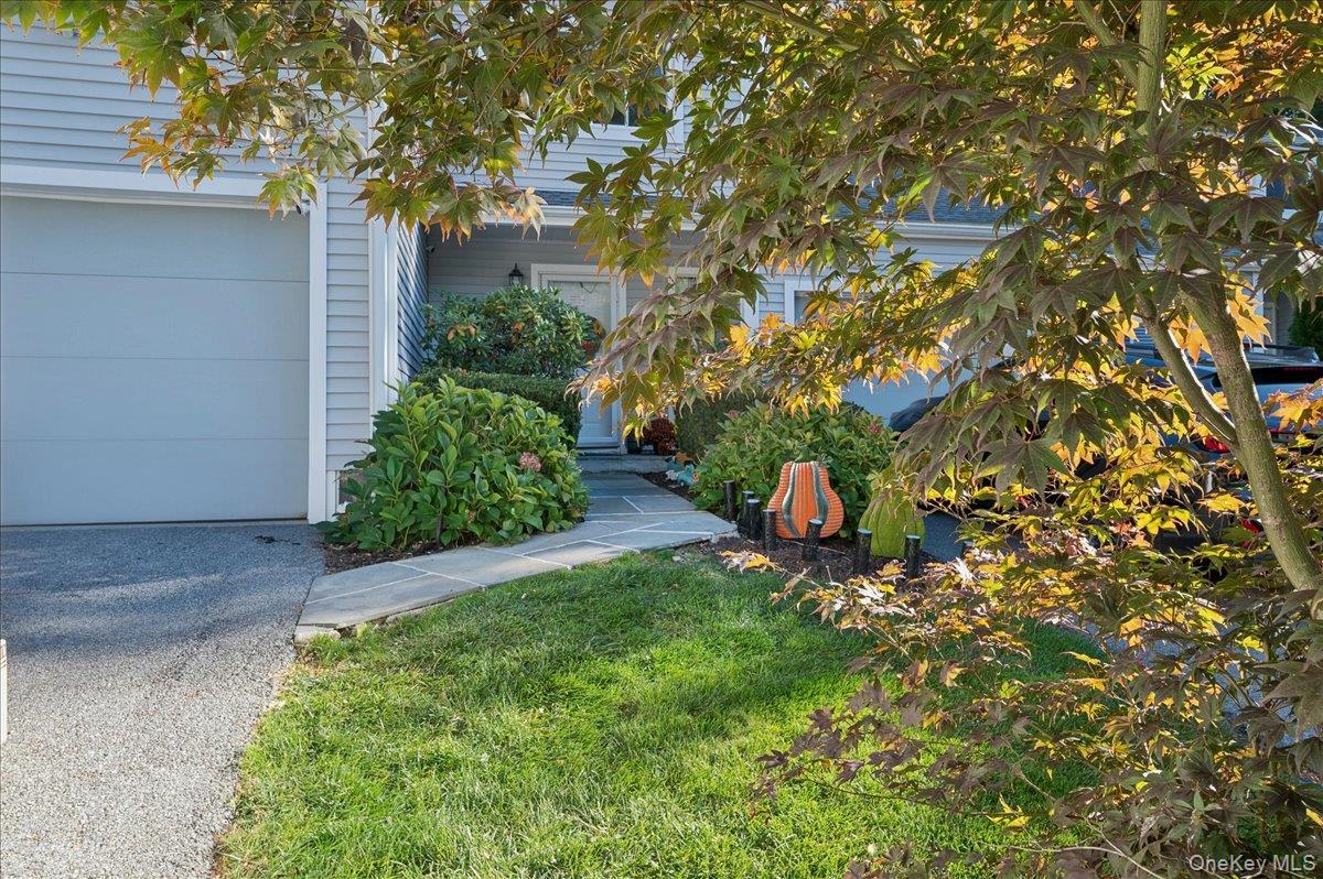 82 Cornwall Circle – For Rent photo 2