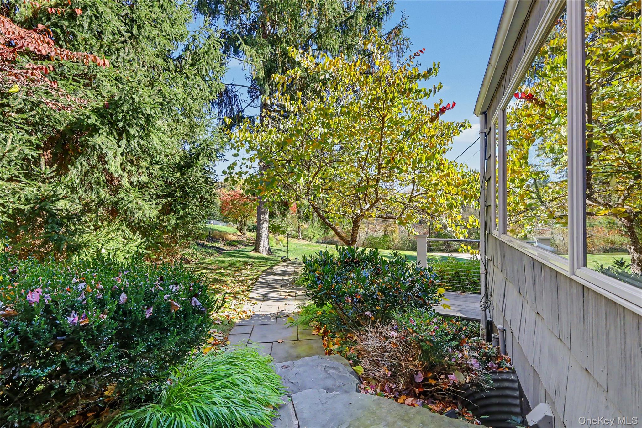 21 Lakeview Avenue W – For Sale photo 31