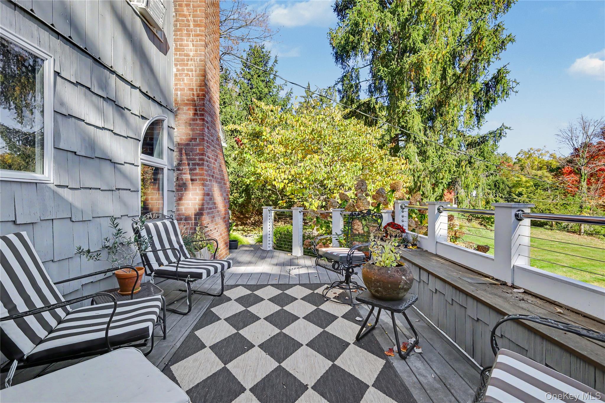 21 Lakeview Avenue W – For Sale photo 33