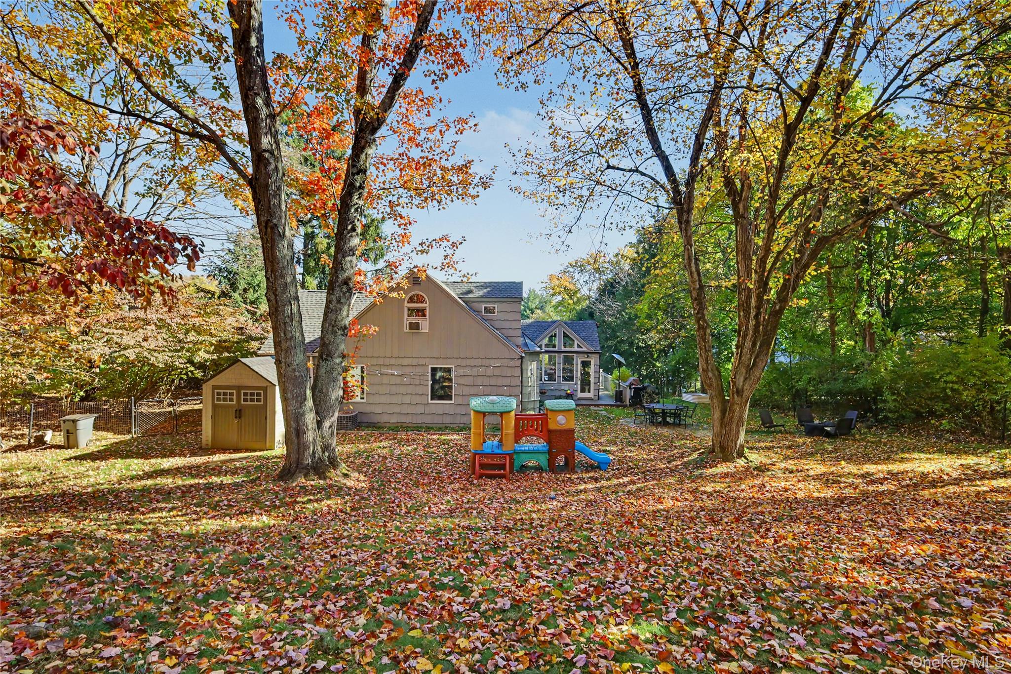 21 Lakeview Avenue W – For Sale photo 36
