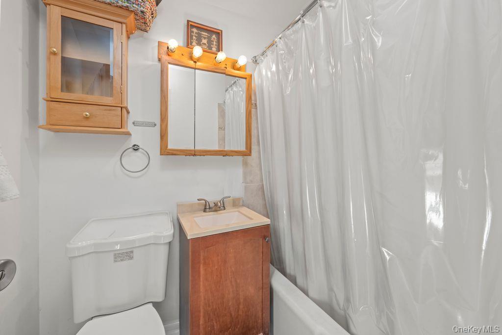 225A Prospect Avenue, Unit A photo 18