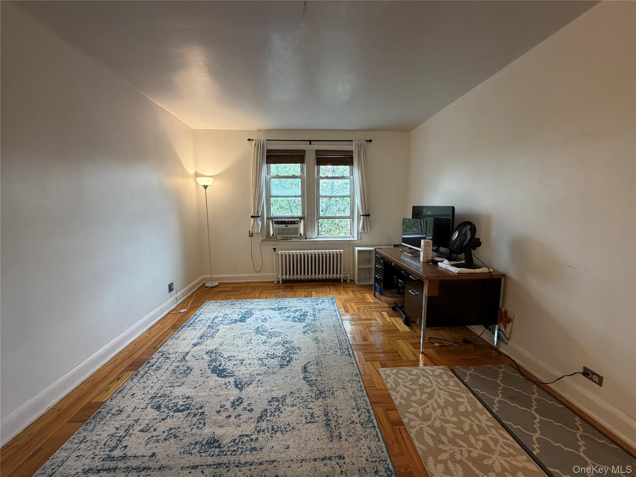 48-17 42 Avenue, Unit 4E photo 9