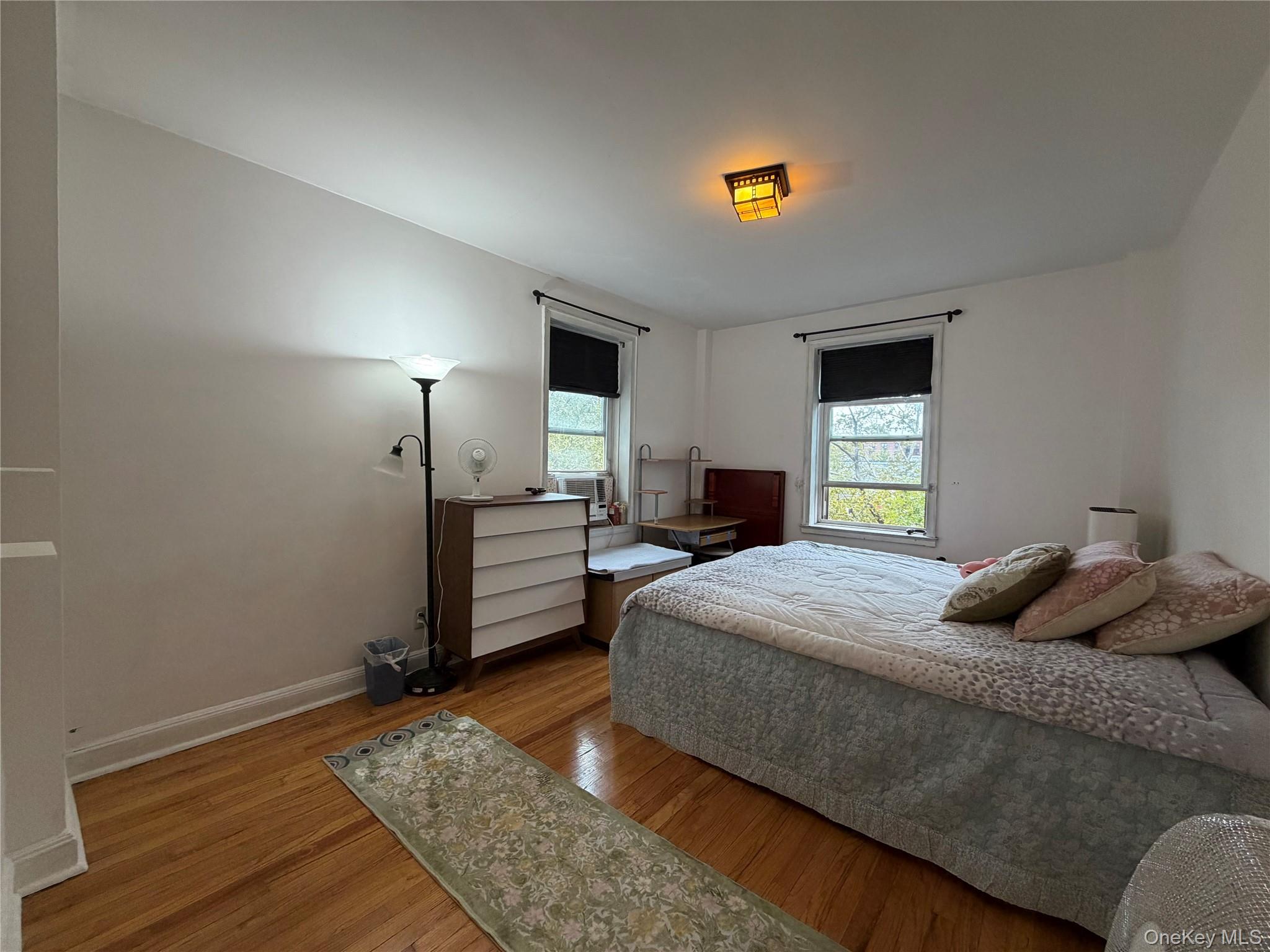48-17 42 Avenue, Unit 4E photo 10