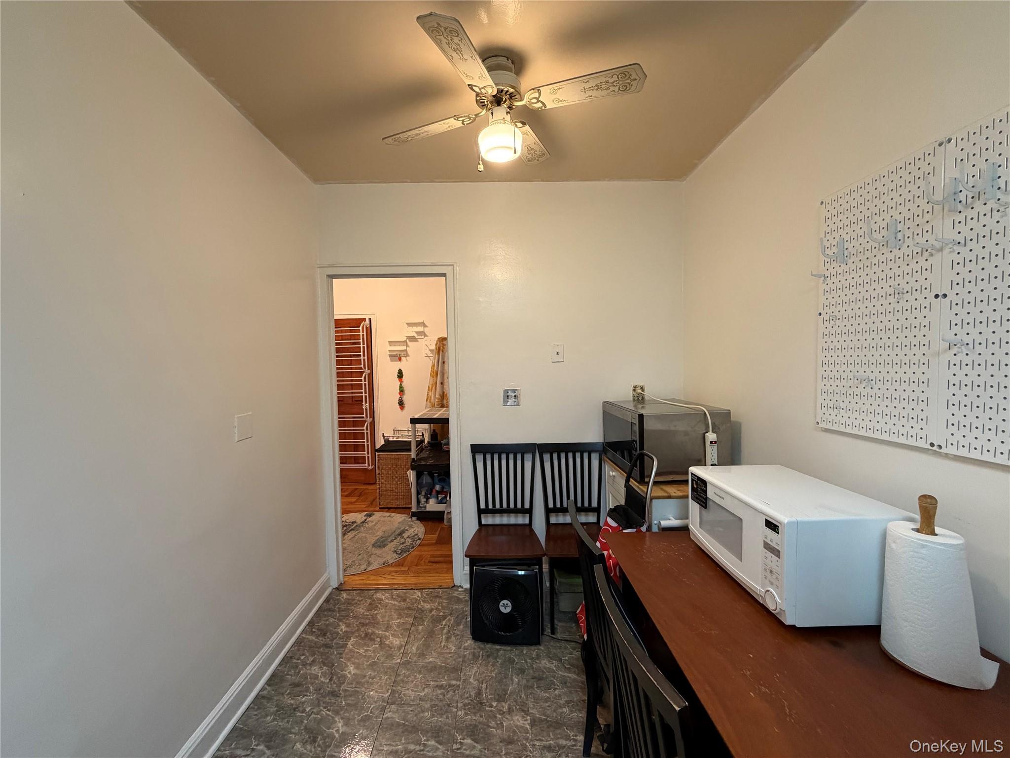 48-17 42 Avenue, Unit 4E photo 7