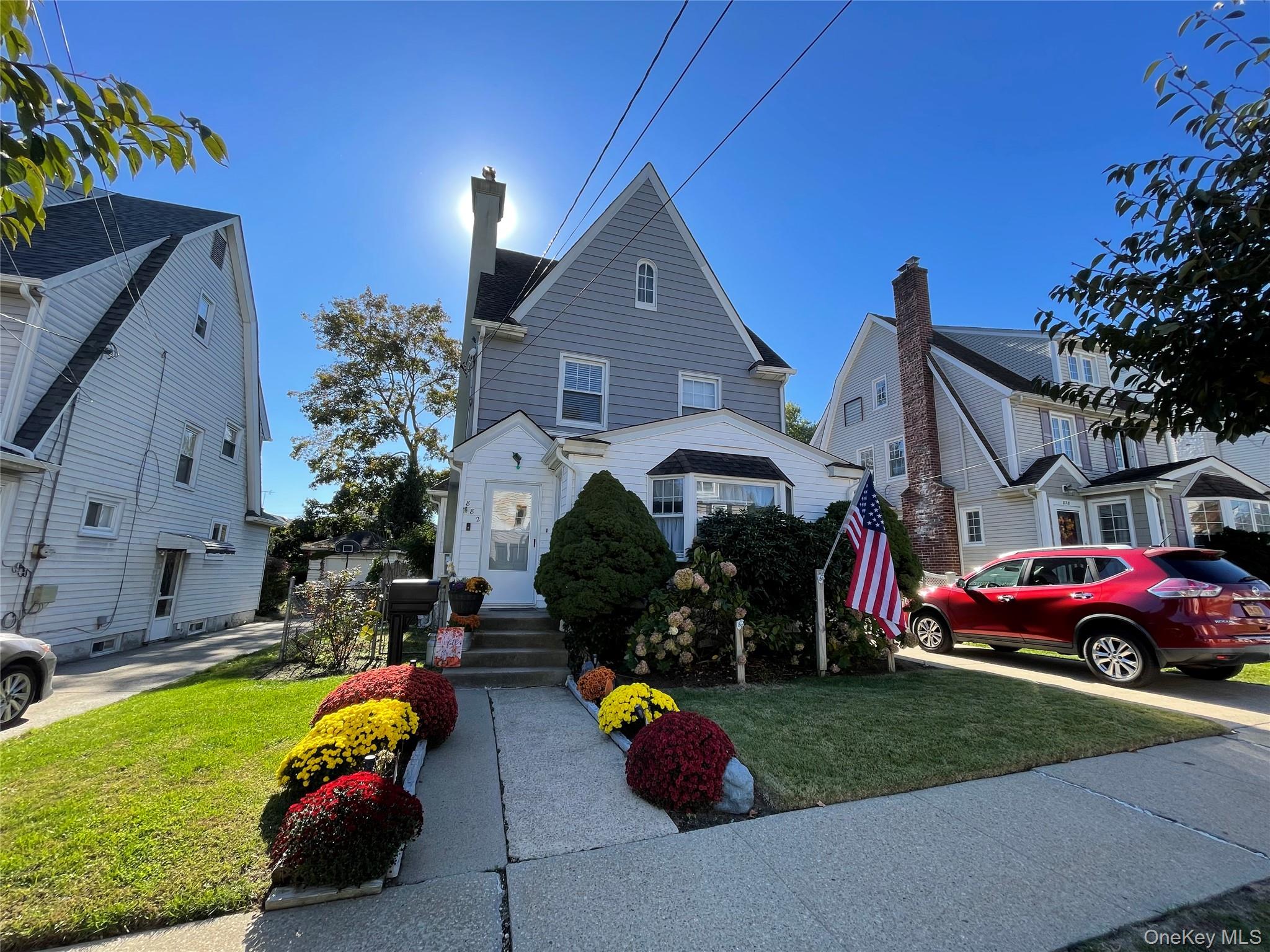 882 Jayne Place – For Sale