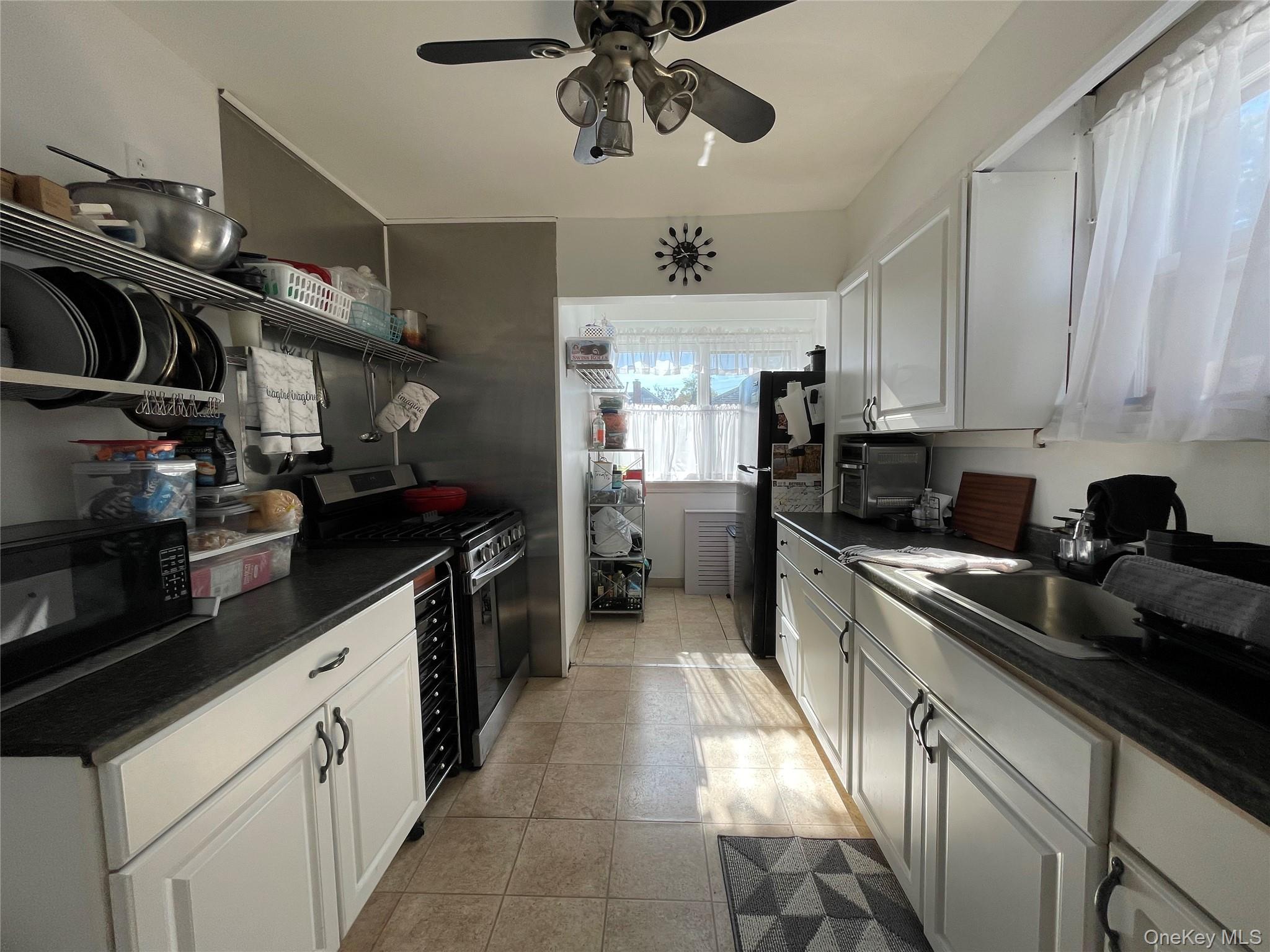 882 Jayne Place – For Sale photo 7