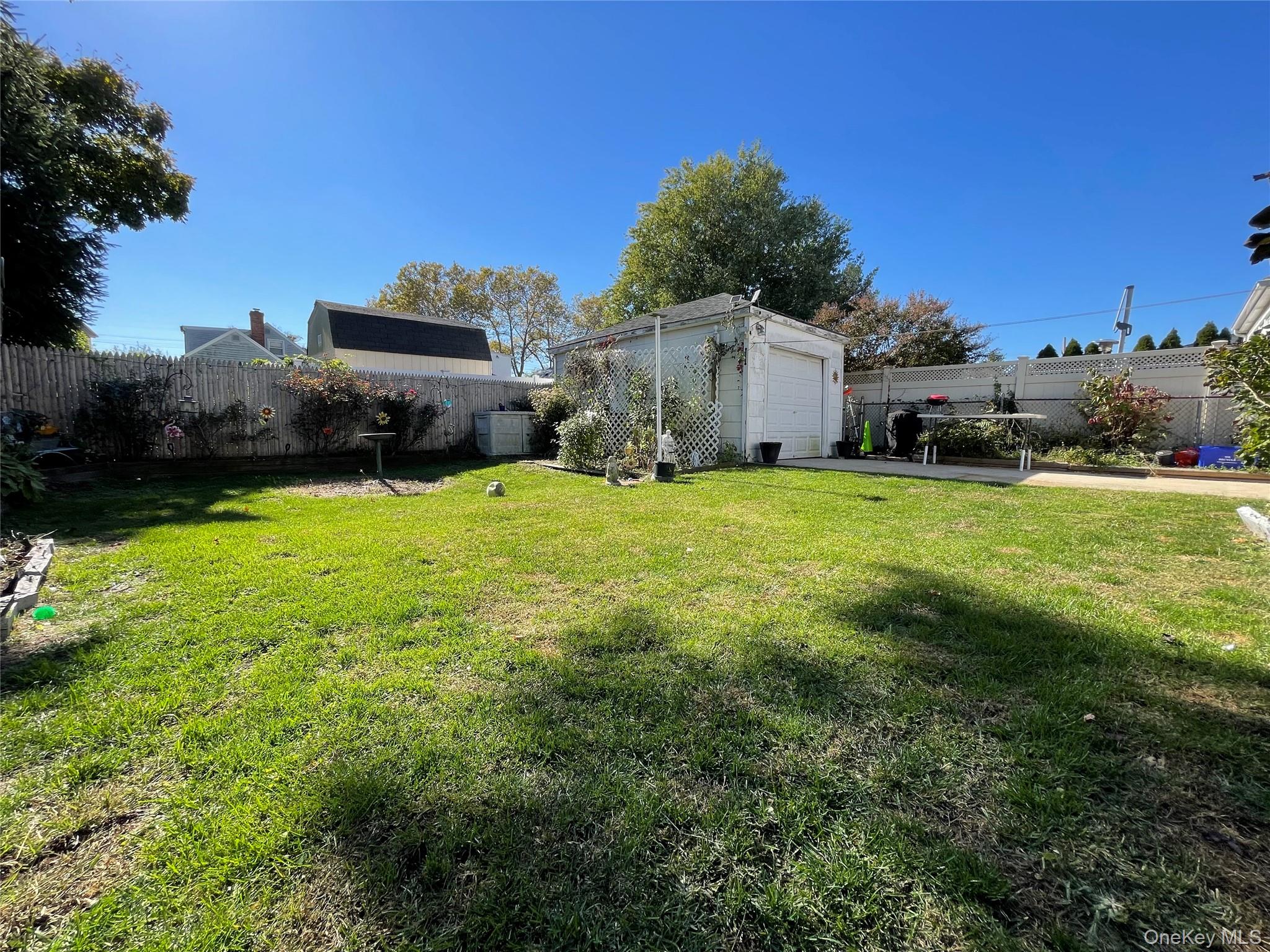 882 Jayne Place – For Sale photo 29