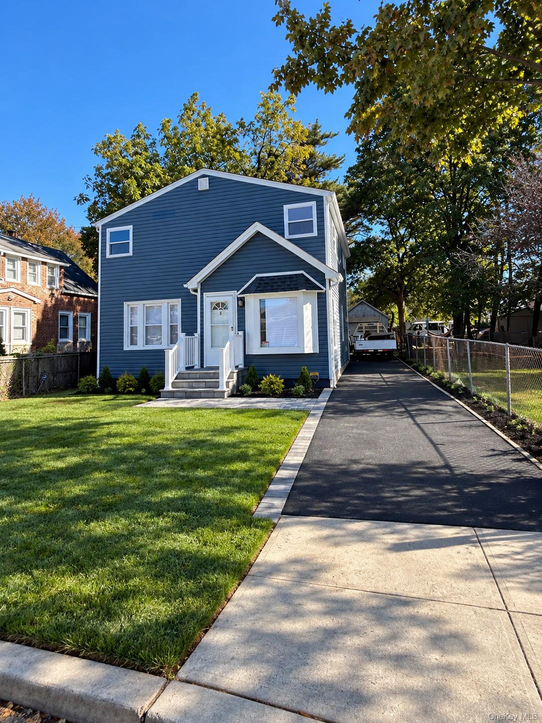 8 Maple Street – For Sale