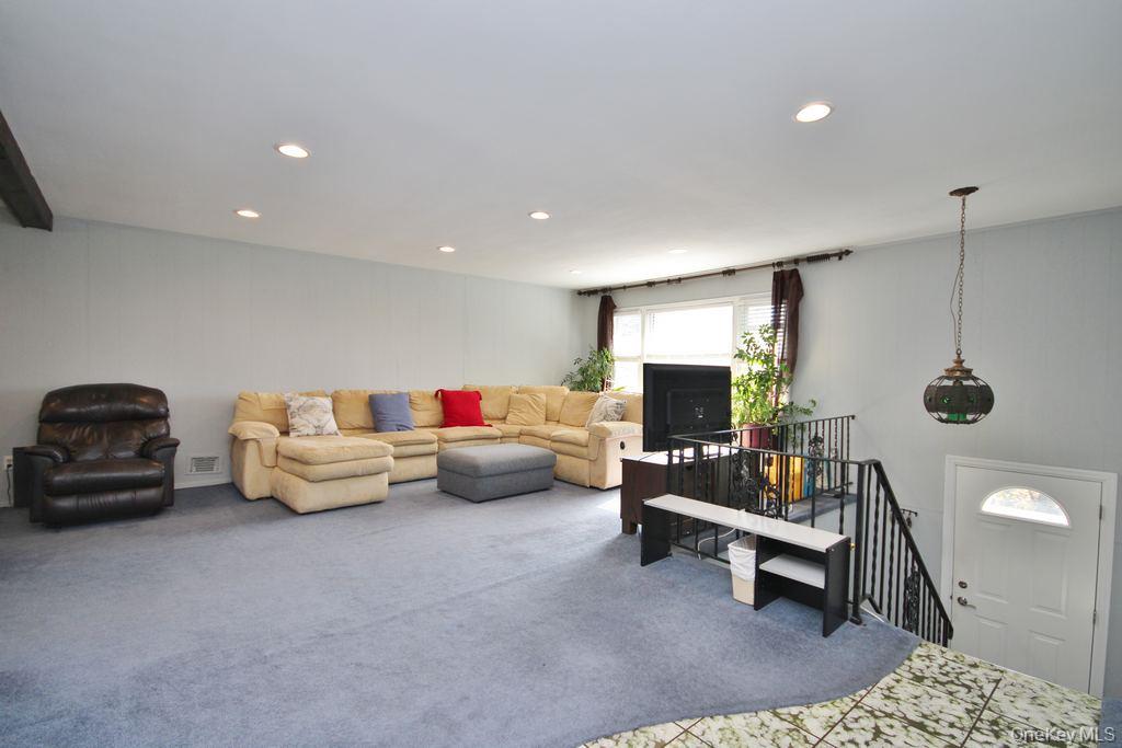 502 Bronxville Road – For Sale photo 10