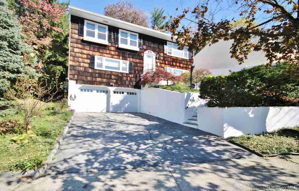 502 Bronxville Road – For Sale