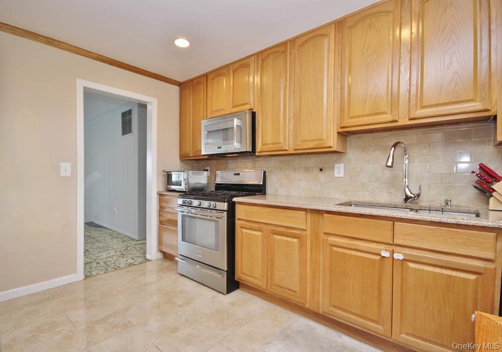 502 Bronxville Road – For Sale photo 3