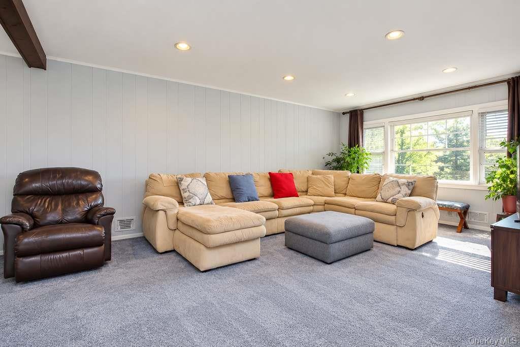 502 Bronxville Road – For Sale photo 8
