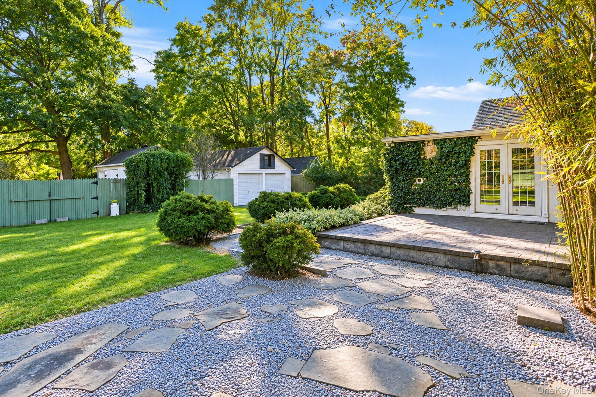 48 N Country Road – For Sale photo 18