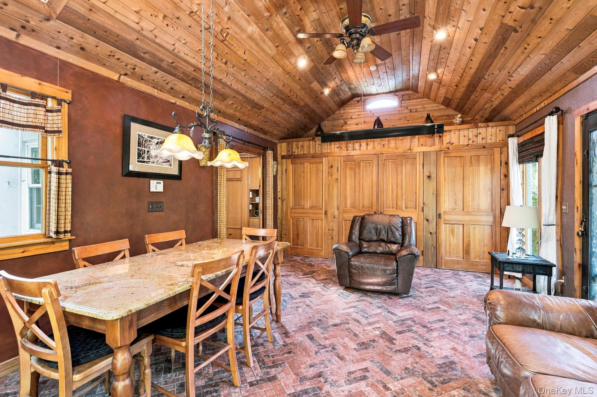48 N Country Road – For Sale photo 3
