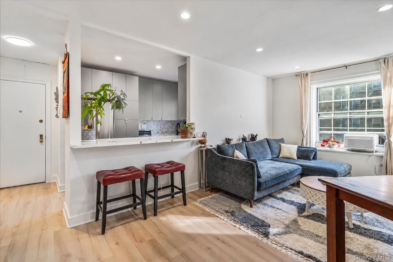 56-07 31st Avenue, Unit 4D photo 3