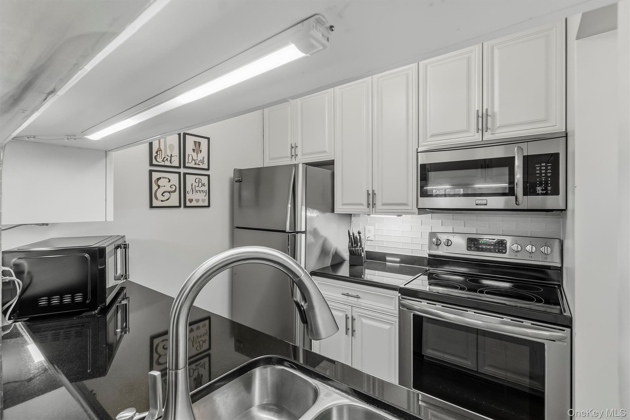 500 Pondside Drive, Unit 2C photo 7
