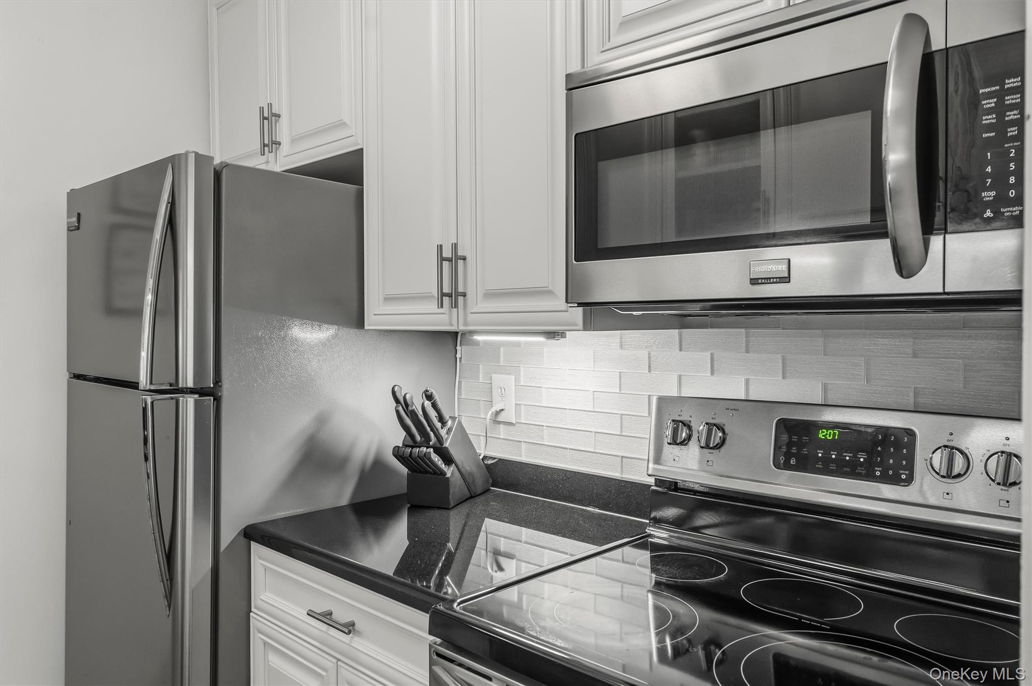 500 Pondside Drive, Unit 2C photo 9