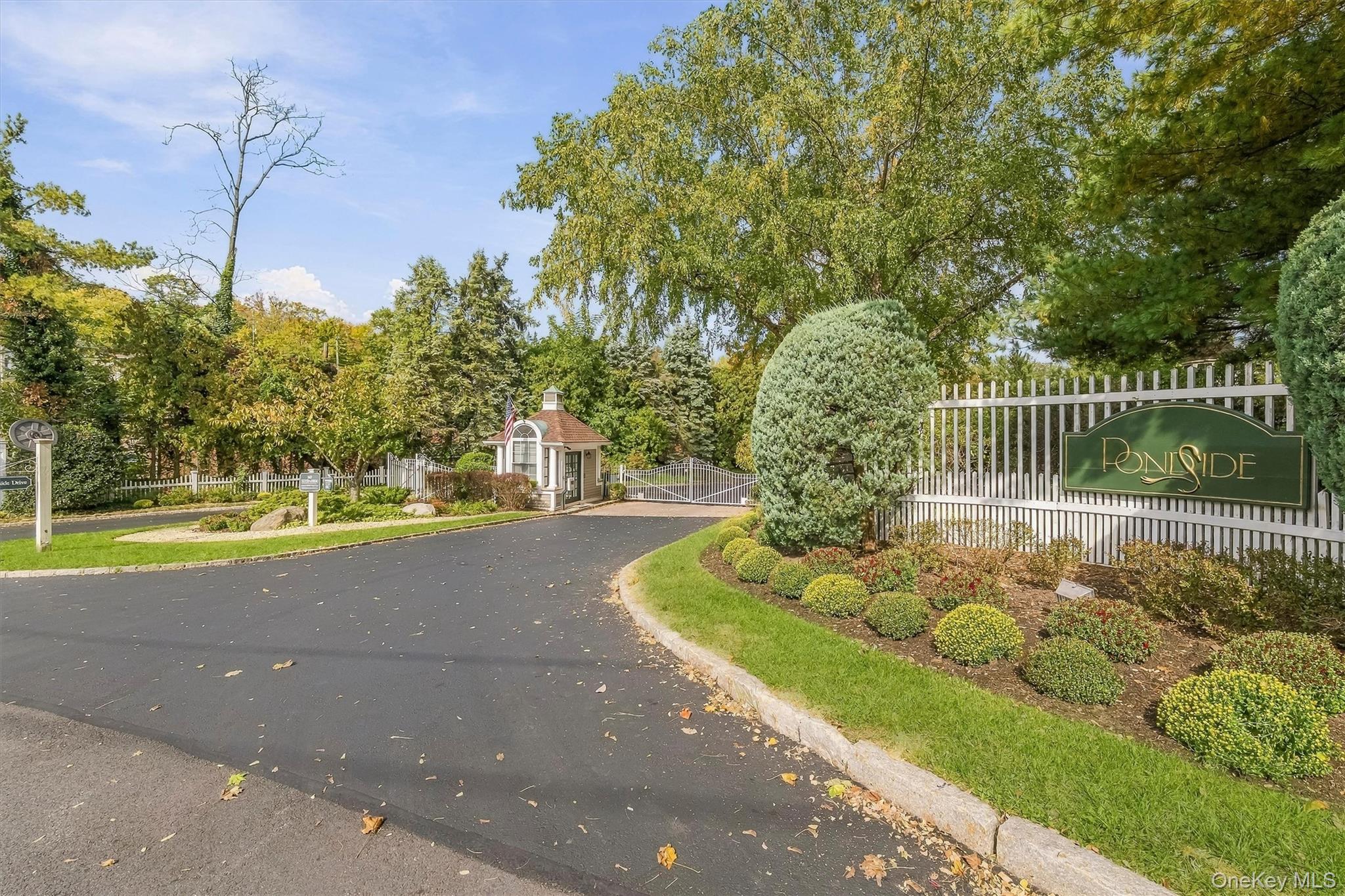 500 Pondside Drive, Unit 2C photo 21