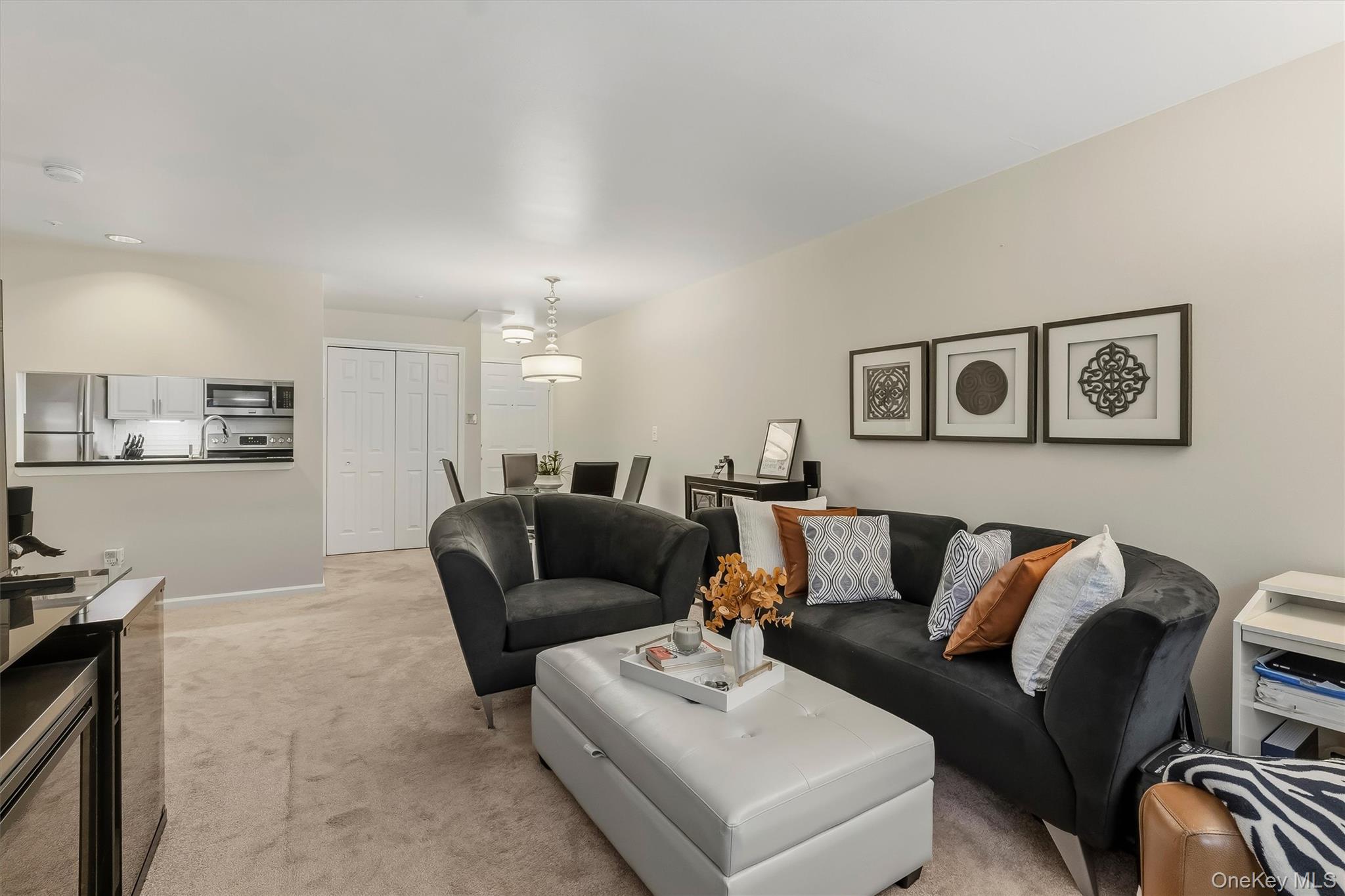 500 Pondside Drive, Unit 2C photo 13