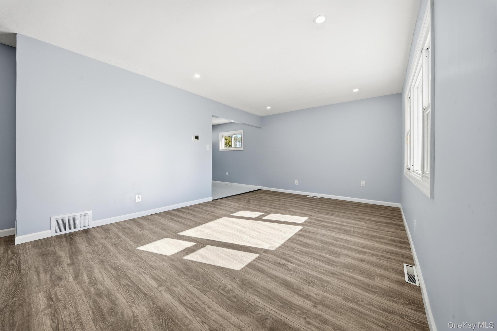 25 E Maple Street – For Sale photo 15