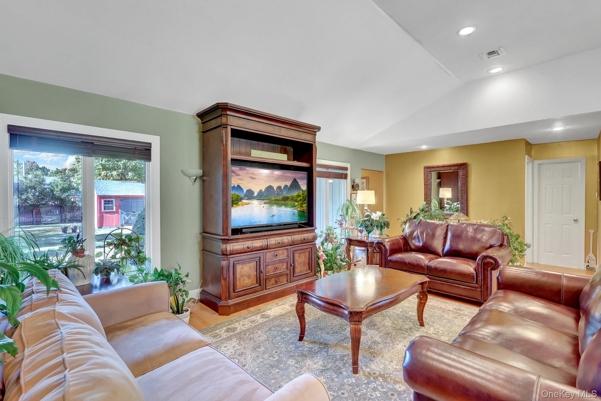 1534 Agate Street – For Sale photo 7