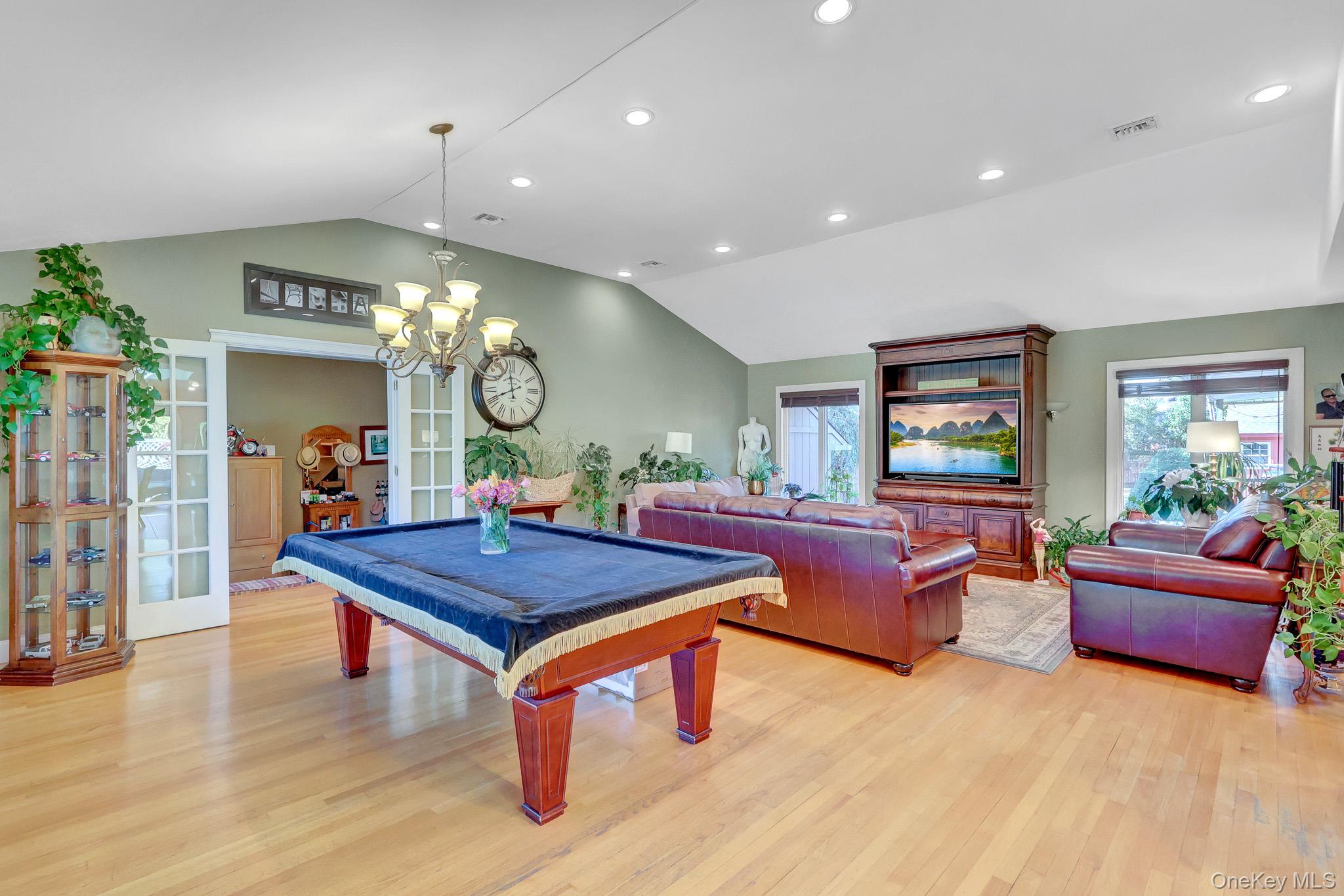 1534 Agate Street – For Sale photo 5