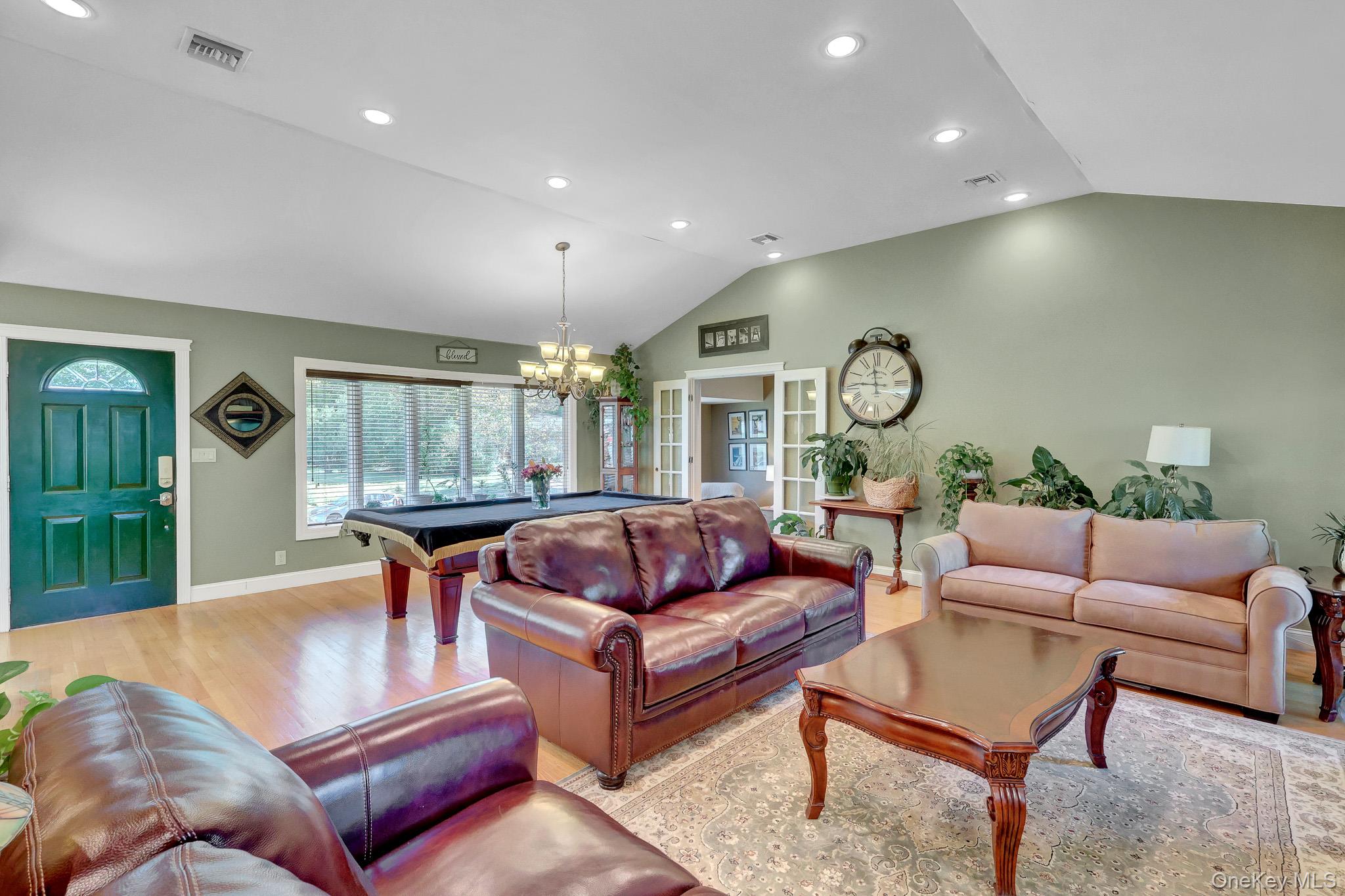 1534 Agate Street – For Sale photo 8