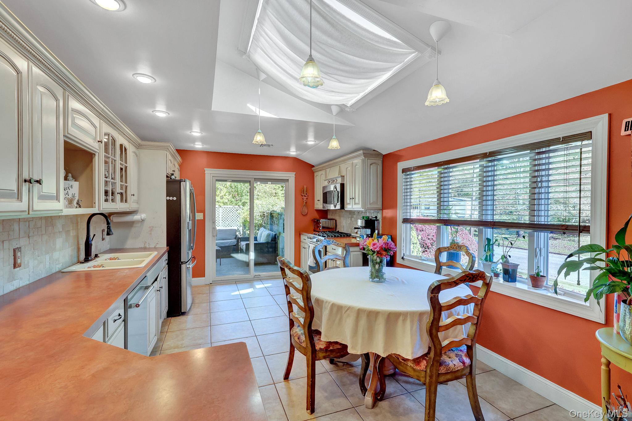 1534 Agate Street – For Sale photo 9