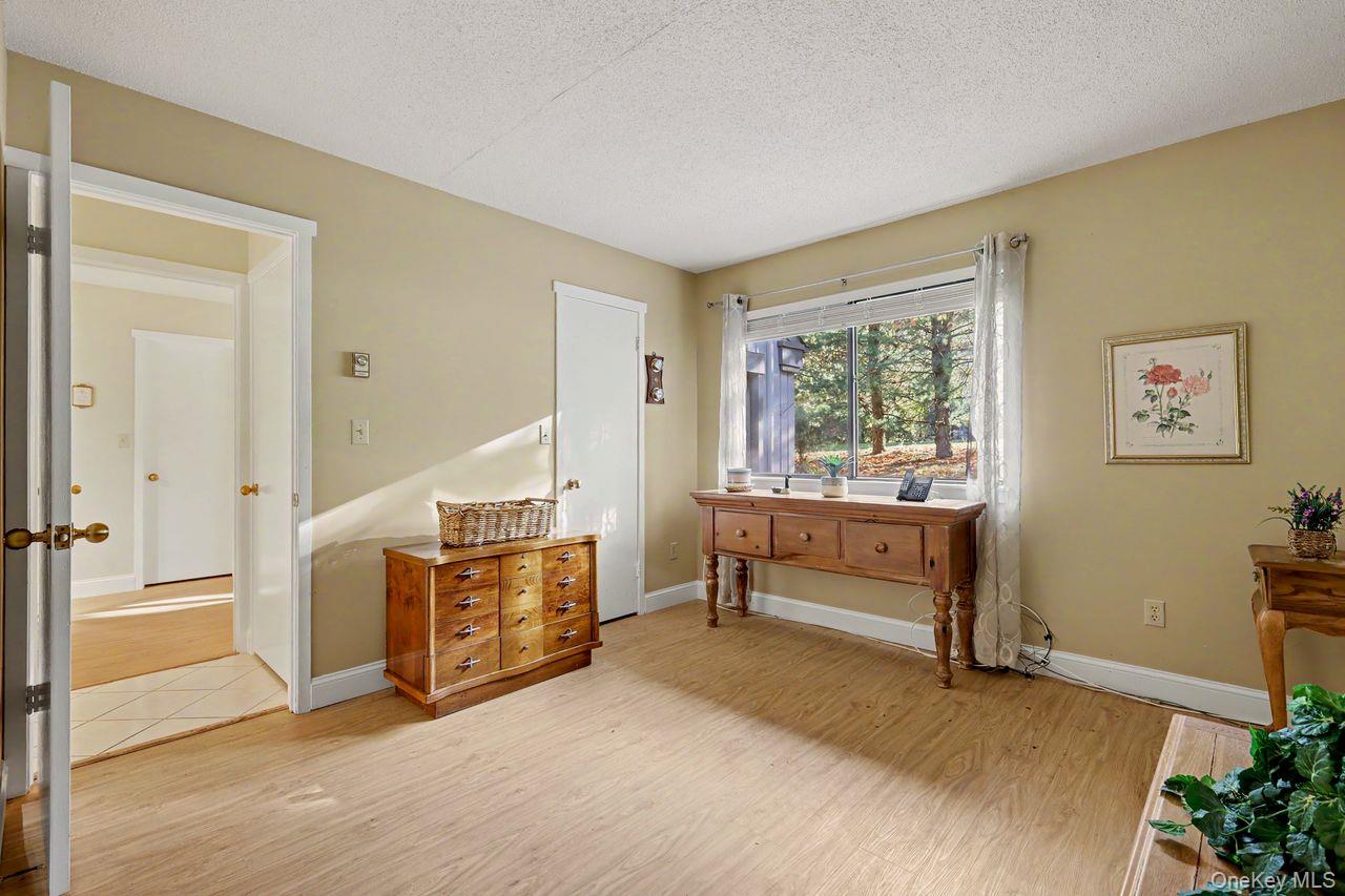 449 Heritage Hills, Unit B photo 18