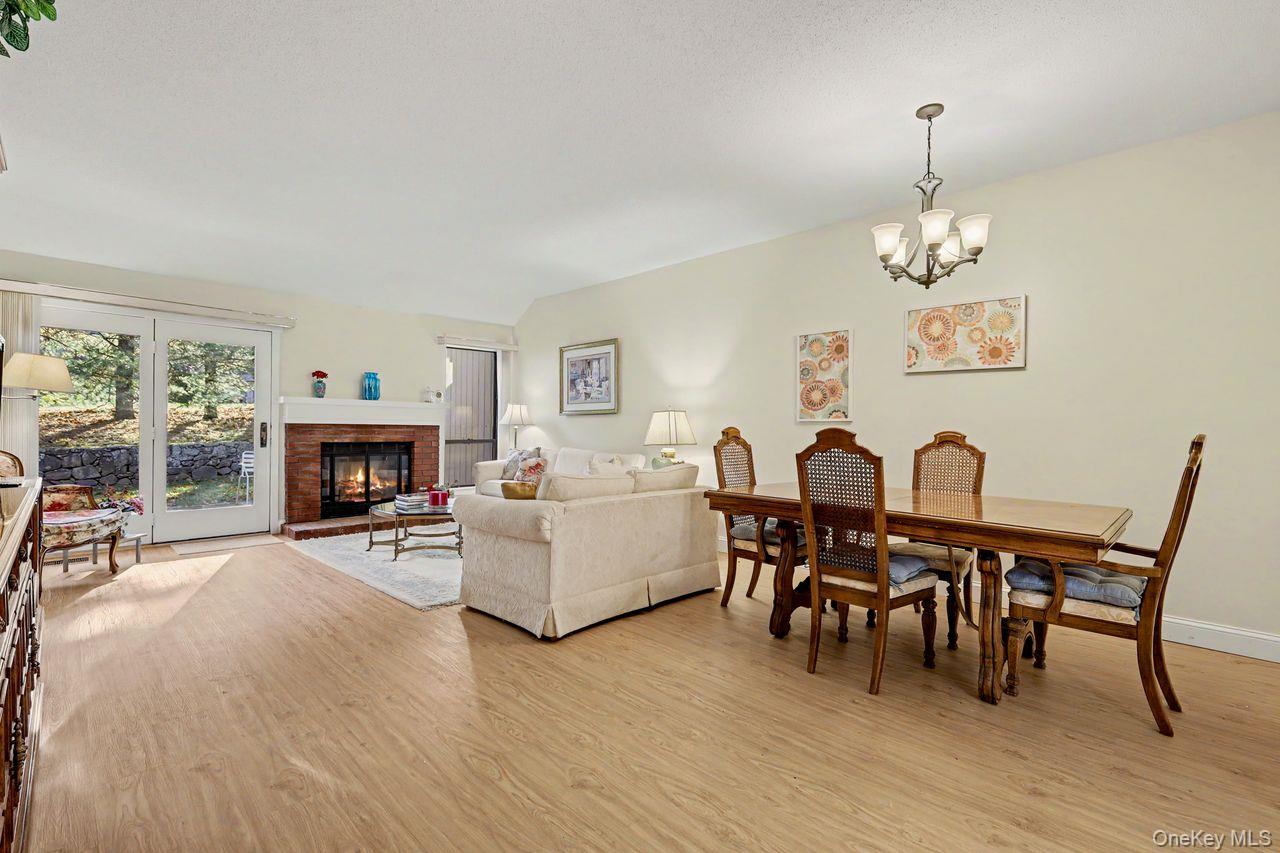 449 Heritage Hills, Unit B photo 3