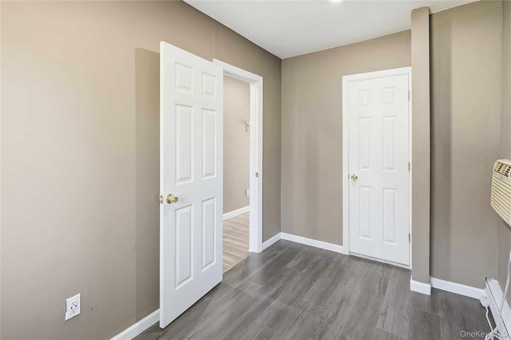 94 Commonwealth Drive – For Sale photo 24